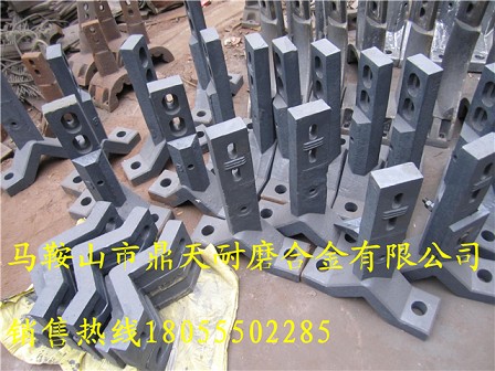 無(wú)錫雪桃3000瀝青拌合機(jī)門襯板、無(wú)錫雪桃拌葉片、攪拌臂批發(fā)商